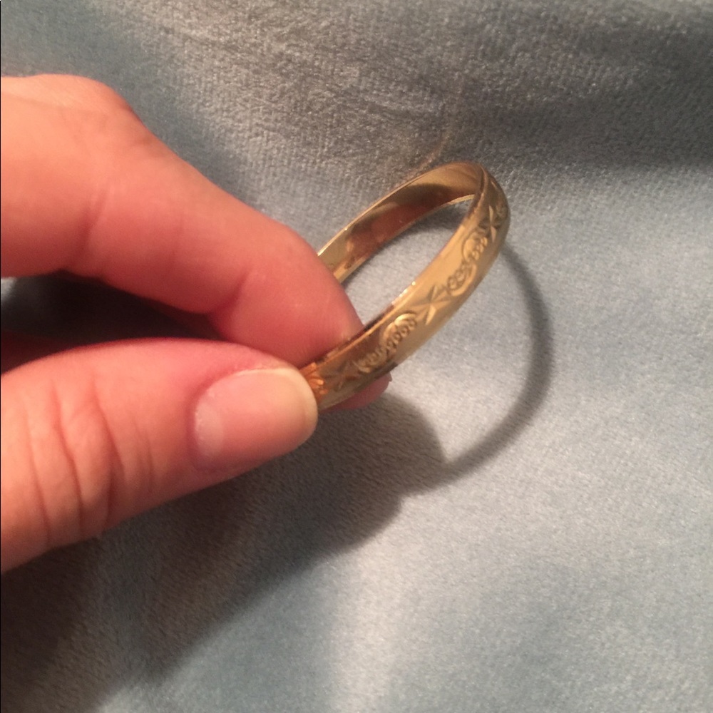 Baby braceket in gold